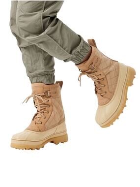 Sorel Beige Caribou Royal WP Boots – Sz 9M